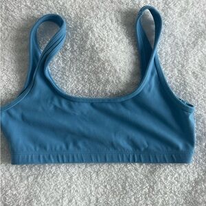 TNA action sports bra in blue